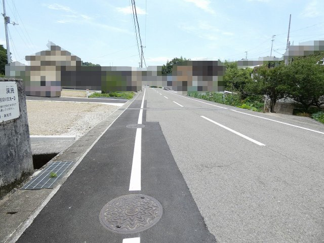 宇津野　３号地　建築条件付　売土地の前面道路含む現地写真