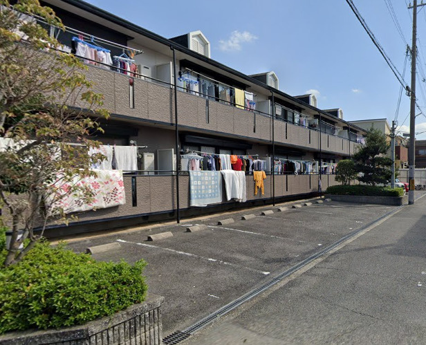 ボンマリエフェムの駐車場|駐車場があるので、車を買う予定の方も安心です