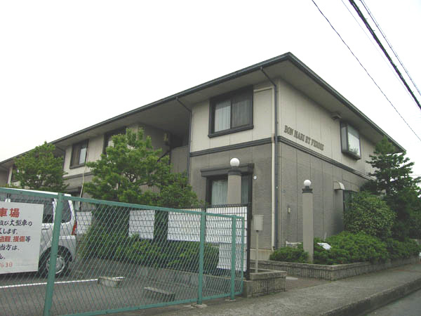 ボンマリエフェムの外観|おしゃれな外観です