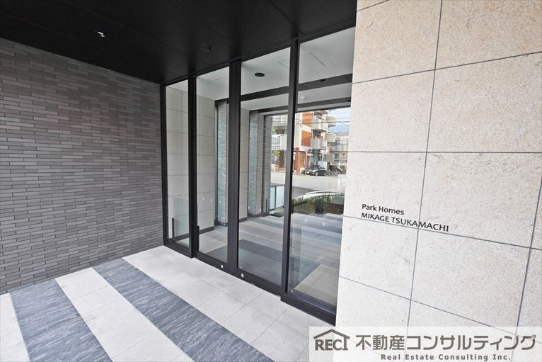 パークホームズ御影塚町のエントランス