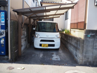 【駐車場】