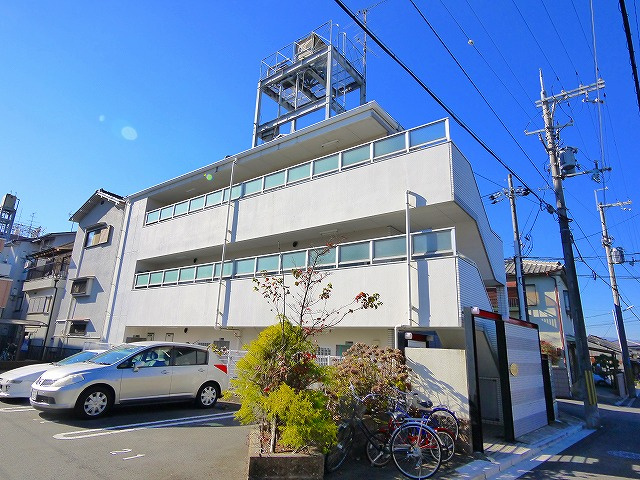 シティパレス芝辻の外観
