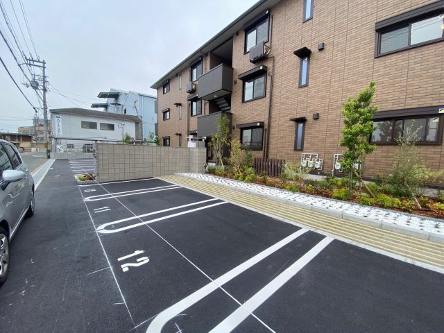 LAZO terraceの駐車場