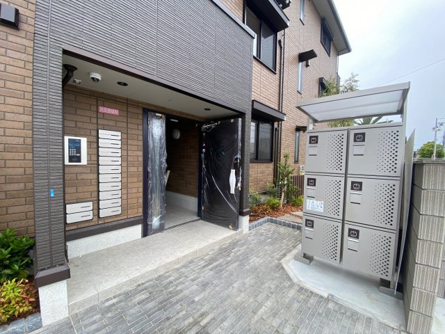 LAZO terraceのエントランス