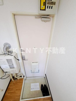 【玄関】 | コーポ光 | 収納もある玄関です