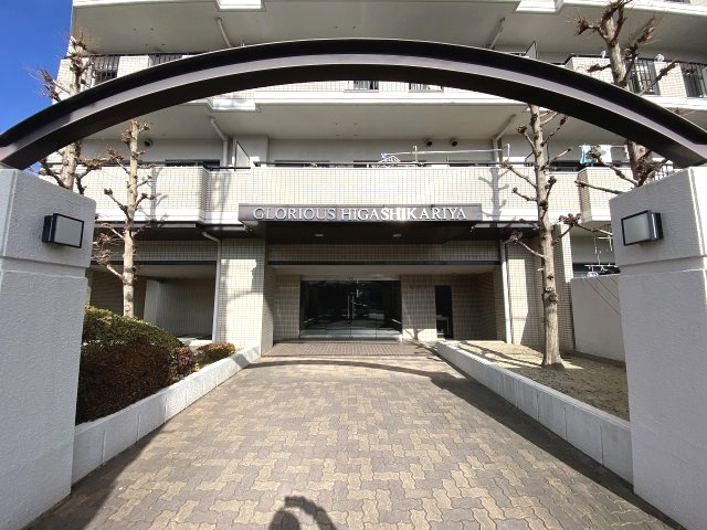 グローリアス東刈谷弐番館|エントランス　ご都合のよろしい日時に現地をご案内させて頂きます！是非、お問い合わせお待ちしております!!