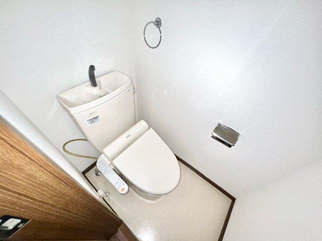 フォンテーヌAのトイレ|※別部屋参考写真