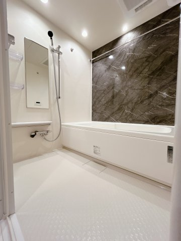 ブローテBの浴室