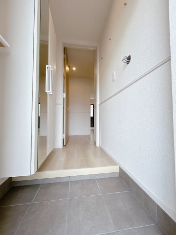 ブローテBの玄関