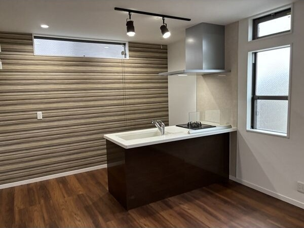 ベリアス　ウルス　　刈谷市近郊の賃貸はクラスホーム刈谷店のキッチン