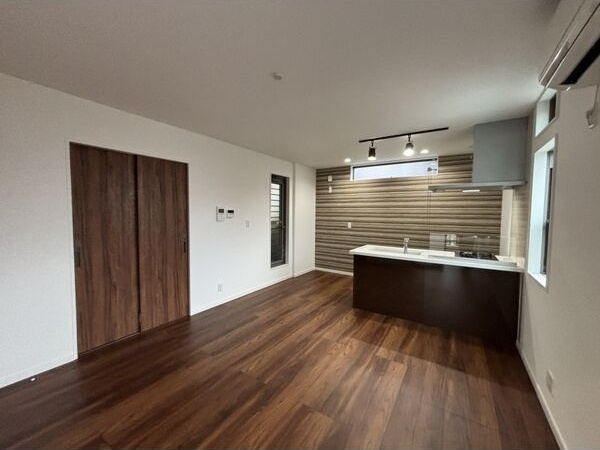 ベリアス　ウルス　　刈谷市近郊の賃貸はクラスホーム刈谷店の居間・リビング