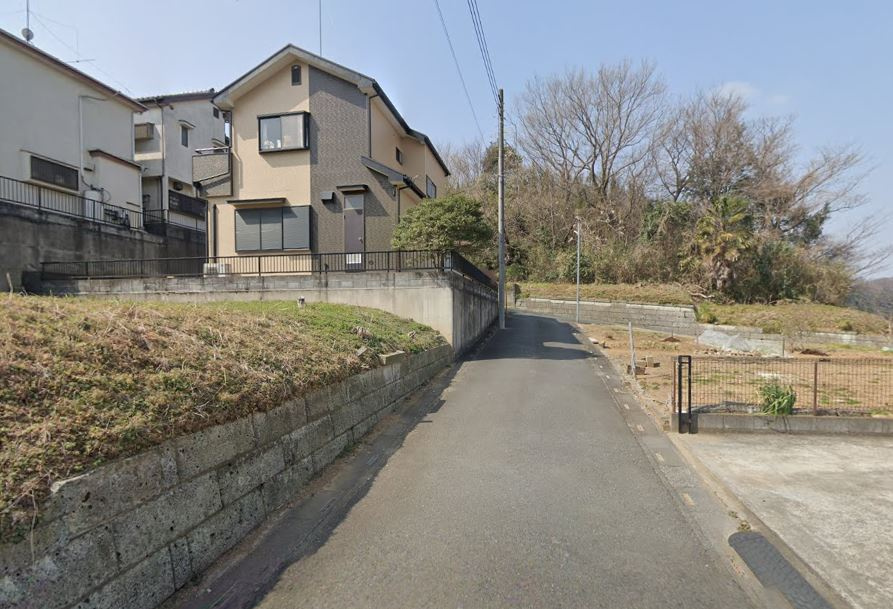 【土地】比企郡吉見町長谷建築条件無し売地の前面道路含む現地写真|前面道路含む現地写真です