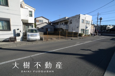 【前面道路含む現地写真】 | 海老名市東柏ケ谷4丁目　売地　全１区画　【仲介手数料無料】