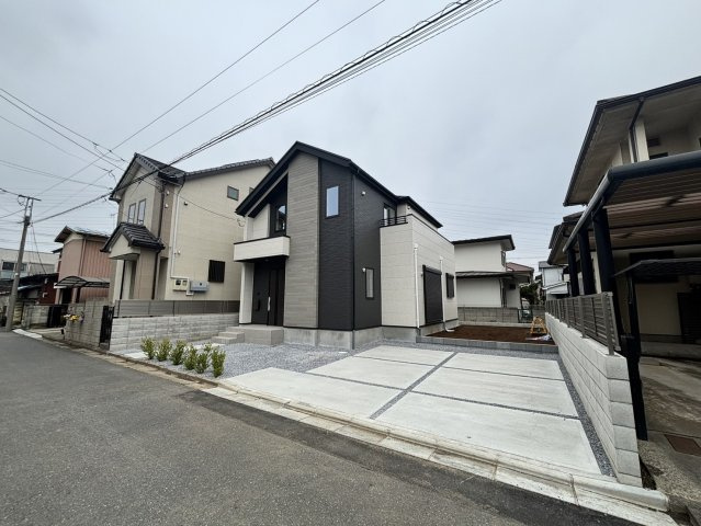 越谷市宮本町5丁目新築戸建ての駐車場