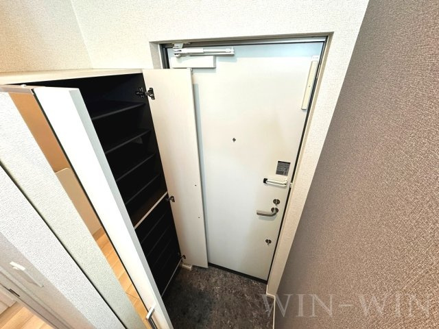 M グレインⅤの玄関