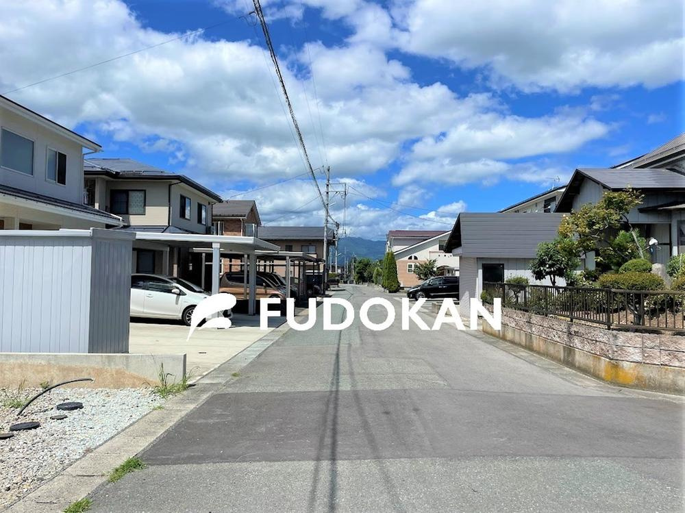 東根市中央建売住宅の前面道路含む現地写真|前面道路