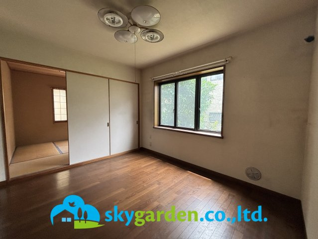 小田原市酒匂４丁目　中古戸建の居間・リビング