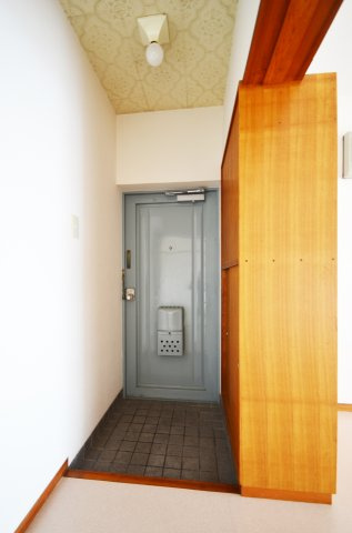 イータウン矢三Ⅰの玄関