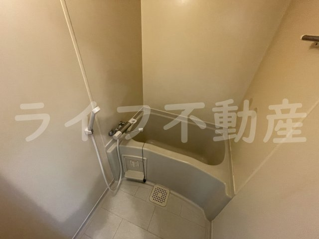 スカイハイツの浴室|日々の疲れを癒すお風呂付です