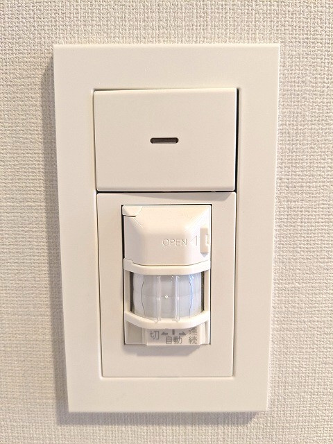 STAGE FIRST浅草橋Ⅲの設備|人感センサー付き玄関ライトです