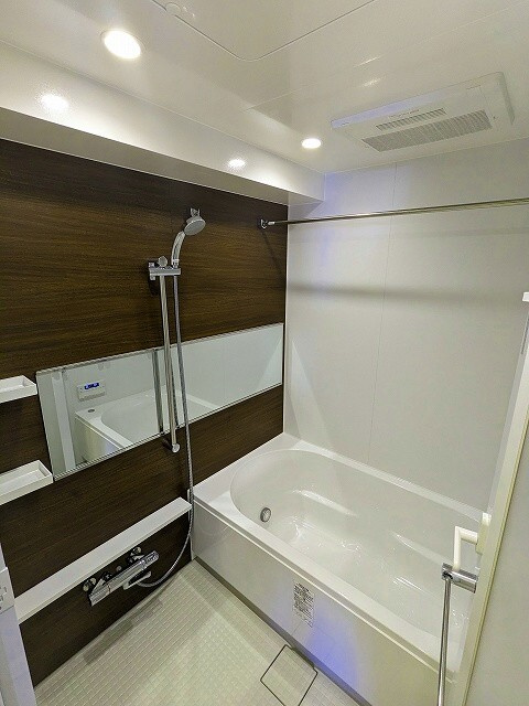STAGE FIRST浅草橋Ⅲの浴室|追焚オートバス、浴室換気乾燥機付きです