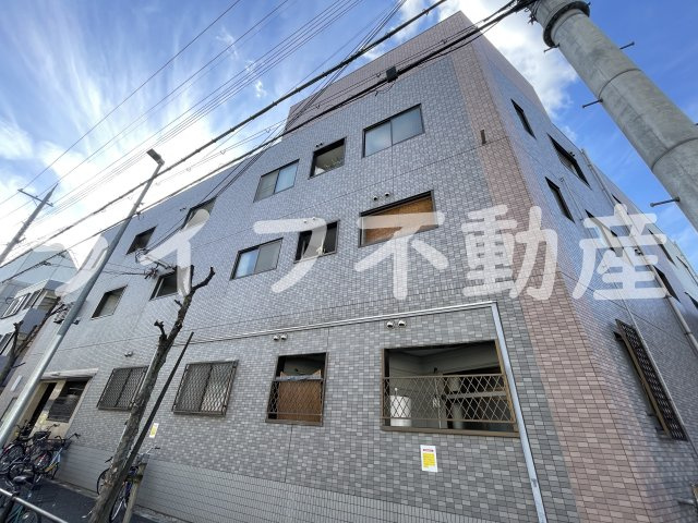 アドバンス俊徳の外観|外はこのようになっています