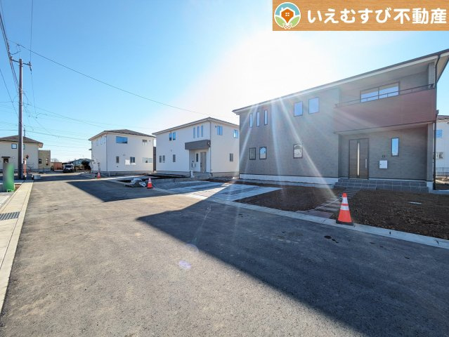 羽生市藤井上組2期の前面道路含む現地写真|前面道路含む現地写真です