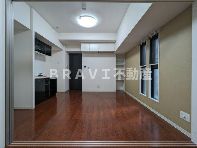 グランプラス谷町 BRAVI不動産の居間・リビング