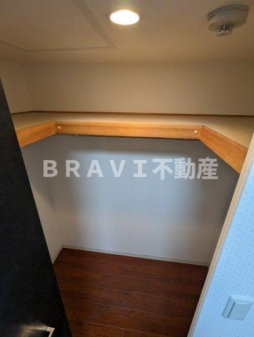 グランプラス谷町 BRAVI不動産の収納