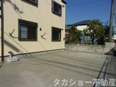 【駐車場】 | 市原市五所　中古住宅 | 車をお持ちの方に嬉しい駐車場付きの物件です