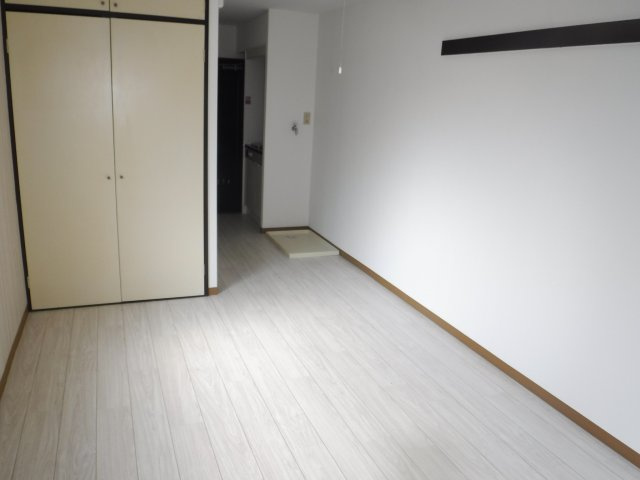ロム・ラ・ファムの寝室|他のお部屋の参考写真です。