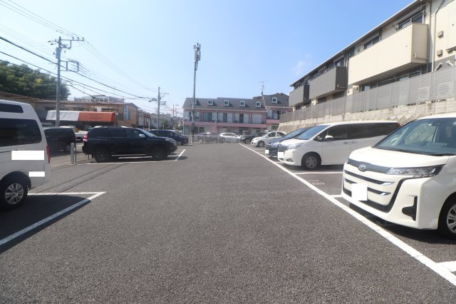 Villa Glanzの駐車場