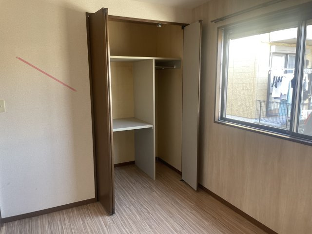 バリュージュ今在家D棟の収納