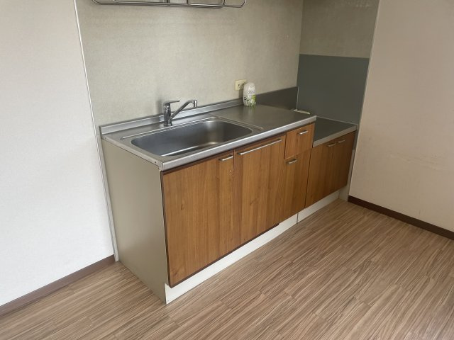 バリュージュ今在家D棟のキッチン