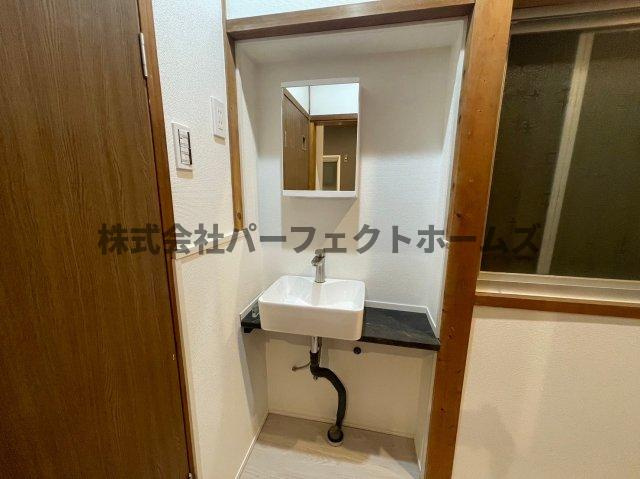 香里西之町戸建 賃貸の洗面所