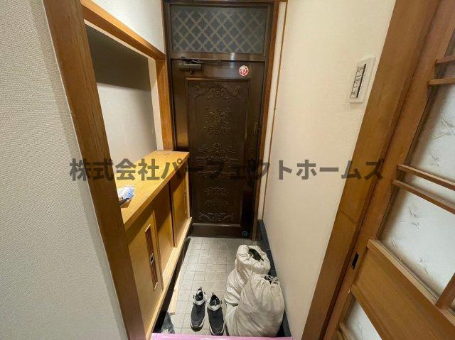 香里西之町戸建 賃貸の玄関