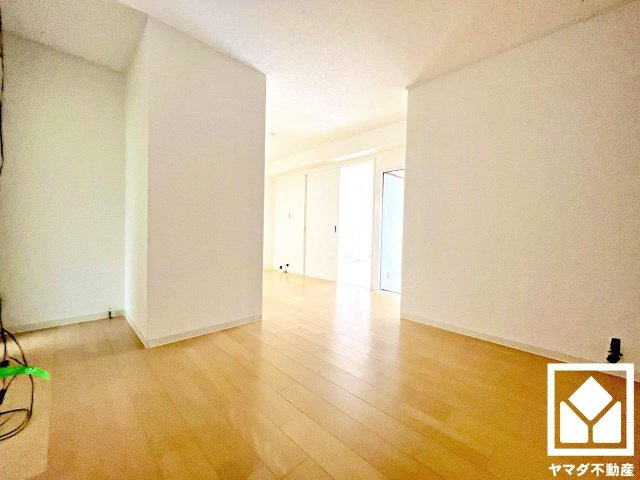 ユニ宇治マンション1号館の居間・リビング