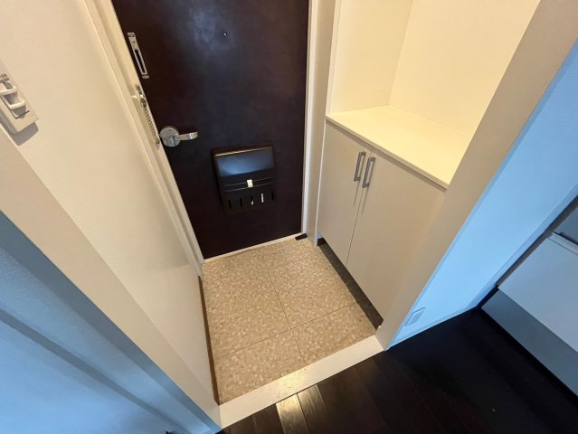 セントラルハイツ本山の玄関