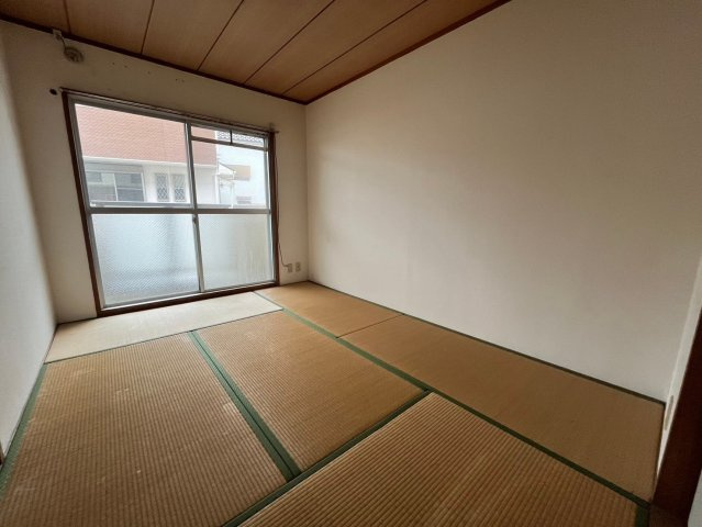 フォルム高羽の和室