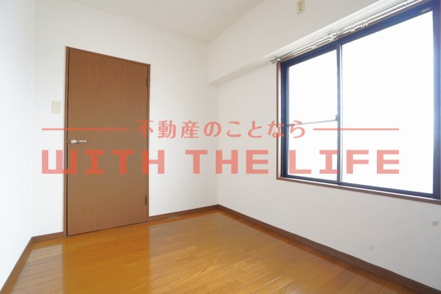 ペルソナ西町【キャッシュバック対象物件】の洋室|きれいな洋室です