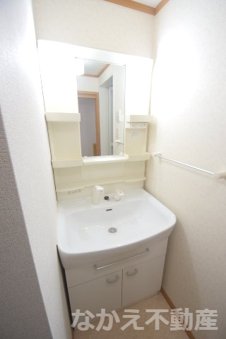 【洗面所】 | 忙しい朝には欠かせない洗面所です
