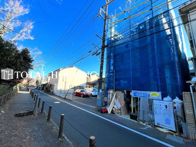 【前面道路含む現地写真】 | 武蔵野市桜堤2丁目　新築戸建　全1棟