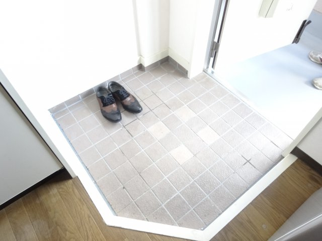 レインボーハイツ南の玄関