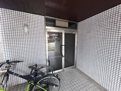 【エントランス】 | リバーサイドマンション