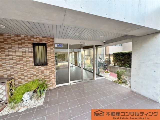 藤和夙川ホームズのエントランス