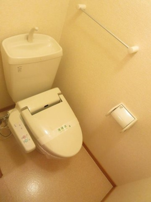 【トイレ】 | ノイ・ブローテＢ | トイレもきれいです