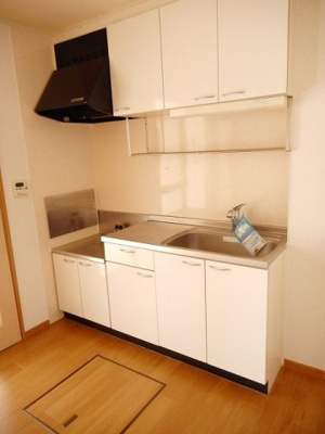 【キッチン】 | ノイ・ブローテＢ | キッチンです