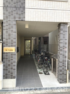 【エントランス】 | ラルーチェ杉本町