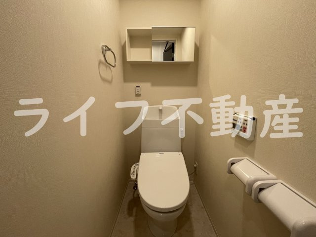 B-HEIMのトイレ|ゆったりとした空間のトイレです