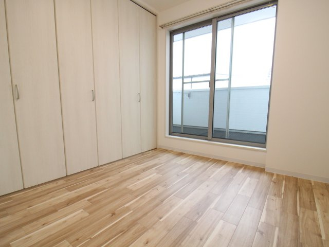 hugme residenceのその他|明るい室内です